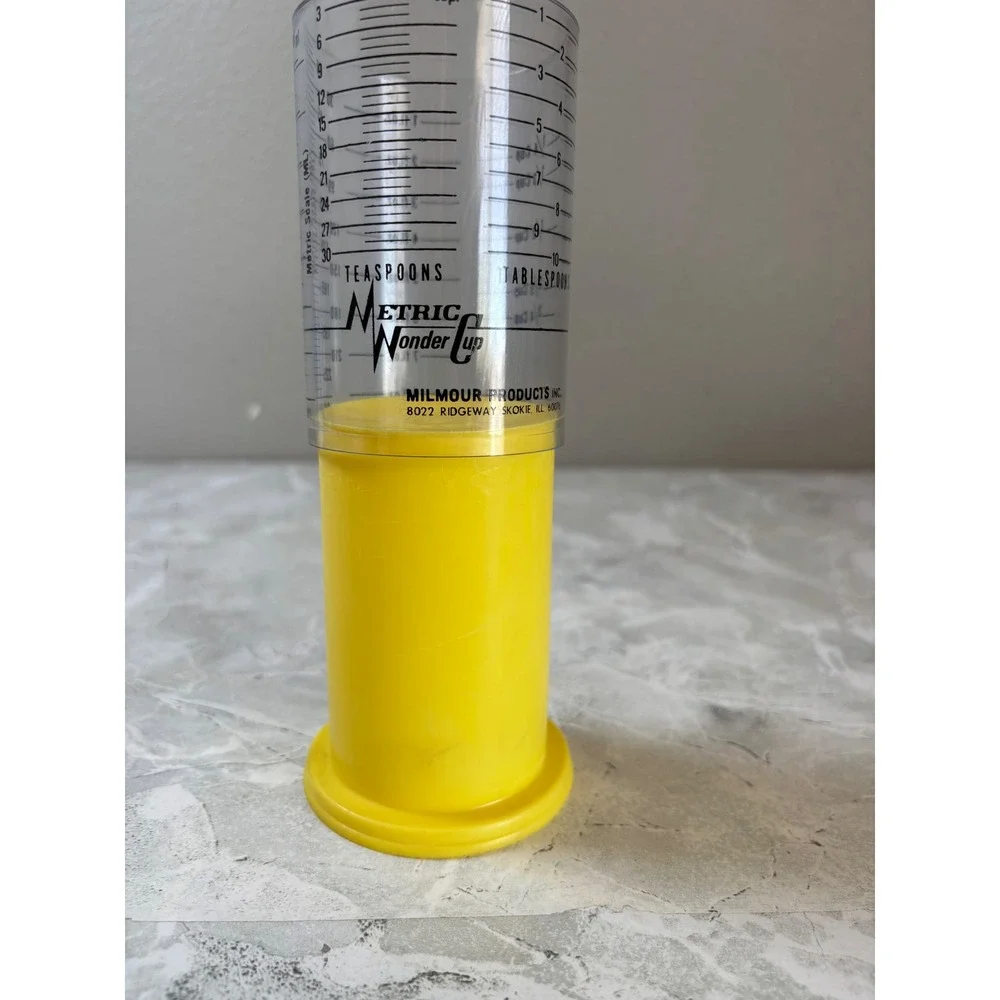 Vintage‎ Metric Wonder Cup Adjustable Measuring Cup Milmour Products One Cup